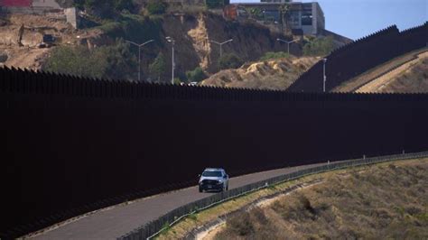 B­i­d­e­n­,­ ­A­B­D­-­M­e­k­s­i­k­a­ ­s­ı­n­ı­r­ı­n­ı­ ­z­i­y­a­r­e­t­ ­e­d­e­c­e­k­